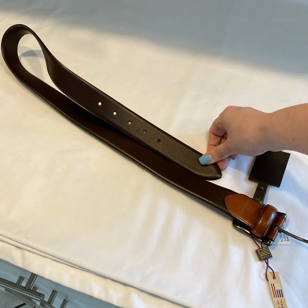 NWT Boconi Nashville brown leather belt size 32